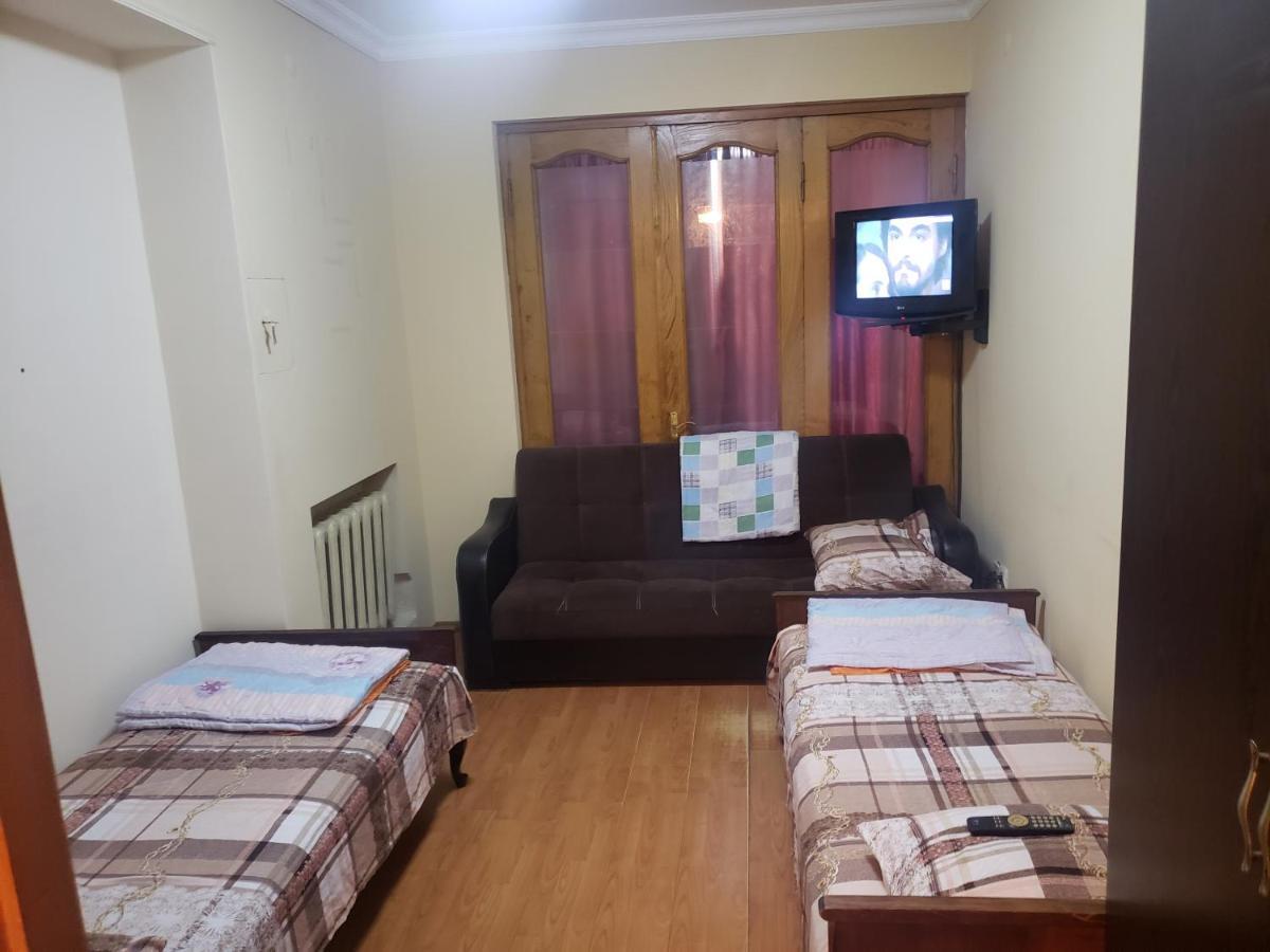 Intercity Hostel Batumi Kültér fotó