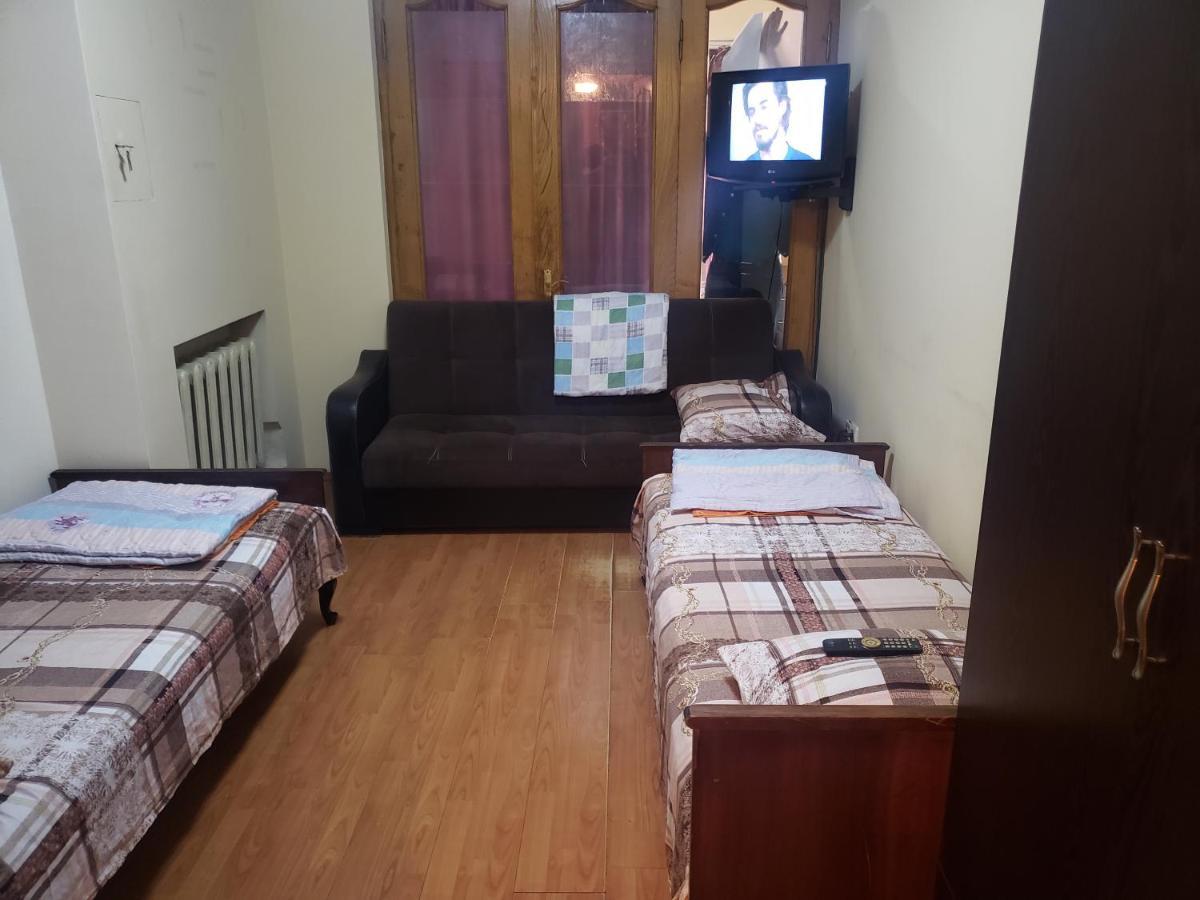 Intercity Hostel Batumi Kültér fotó